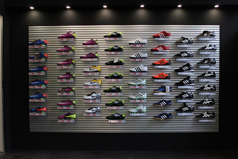 negozio scarpe calcio milano