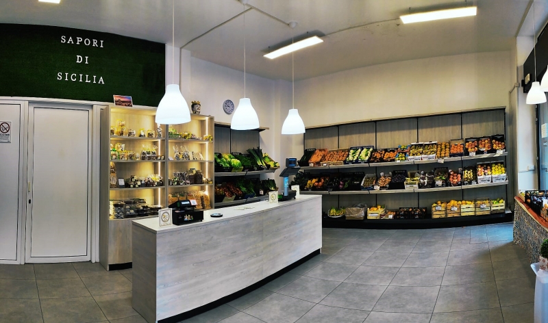 Arredamento negozio di alimentari e ortofrutta Aosta Arredamento negozio di alimentari e ortofrutta Aosta