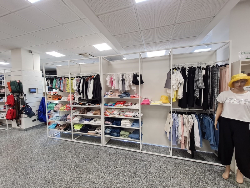 Arredamento abbigliamento Milano