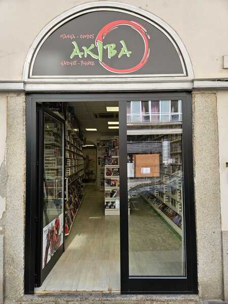 arredamento-fumetteria-pavia