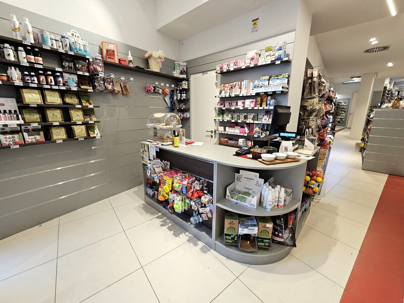 banco-cassa-negozio-animali