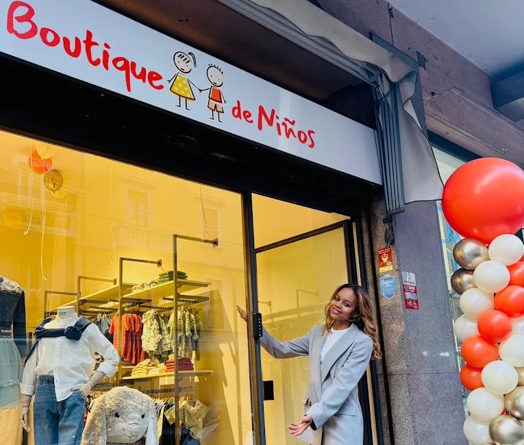 arredamento-negozio-abbigliamento-bambini-milano